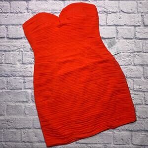 NEW Lavish Alice Pleated Sweetheart Neck Chiffon Dress